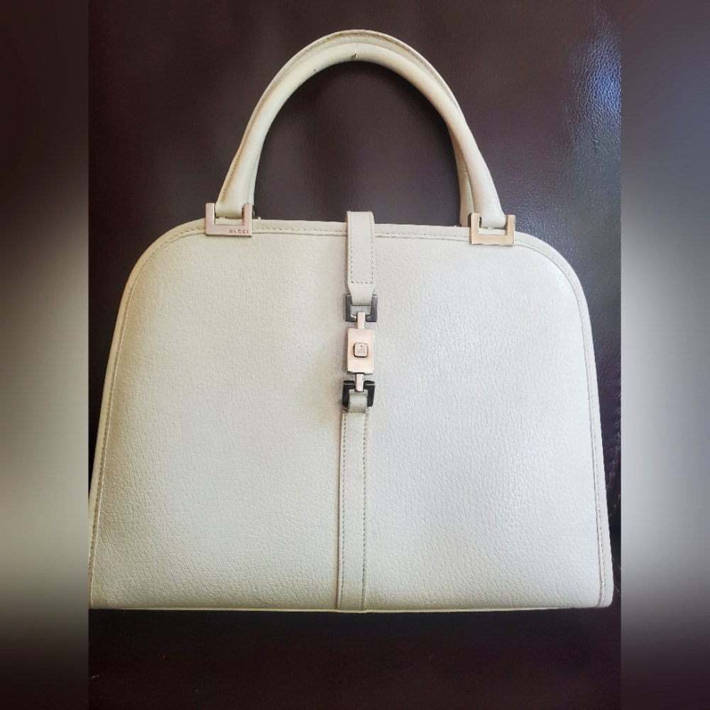 100% Authentic GUCCI Ivory Leather Jackie Silver Buckle Hang Bag MUST HAVE!